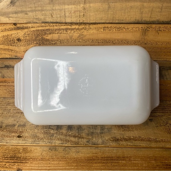 Anchor Hocking Fire-King Meadow Green 1.5 Qt Casserole Baking Dish #432 - Picture 6 of 10